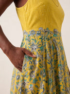 "Alfajiri" V Neck Midi Dress — back