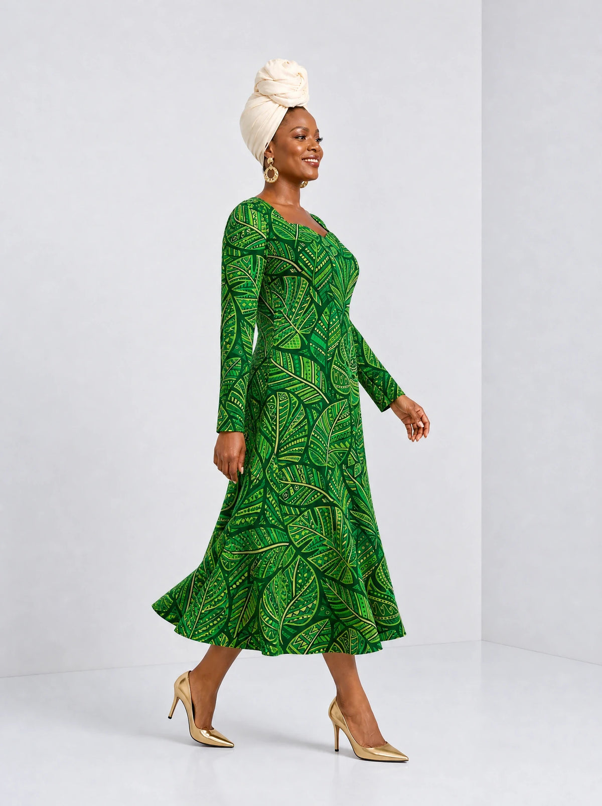"Asili Emerald" Long Sleeve Sweetheart Midi Dress — side view on model
