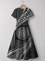 "Hoku" Sweetheart Midi Dress