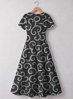 "Duara" Sweetheart Midi Dress