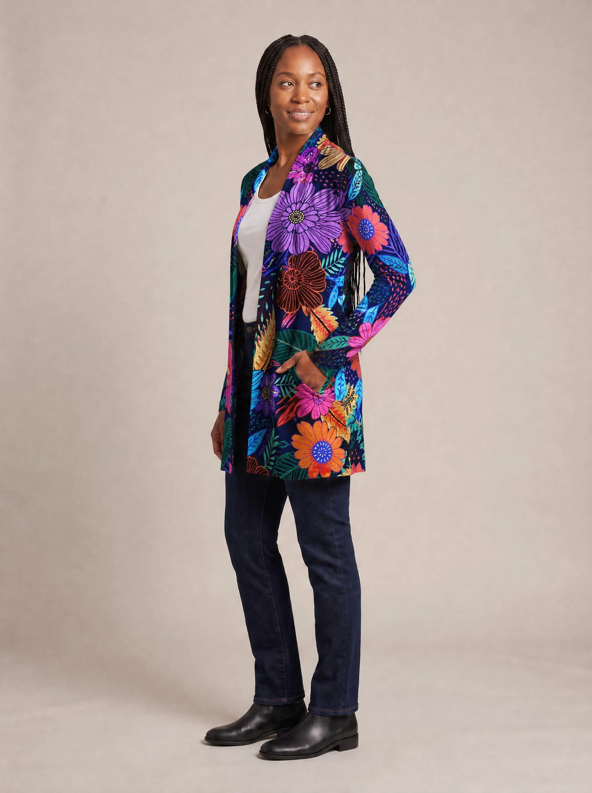 "Bustani" Long Cardigan — side view on model, hand in pocket
