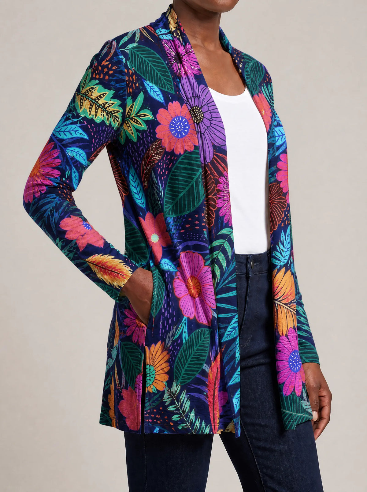 "Bustani" Long Cardigan — close-up of the hidden pocket