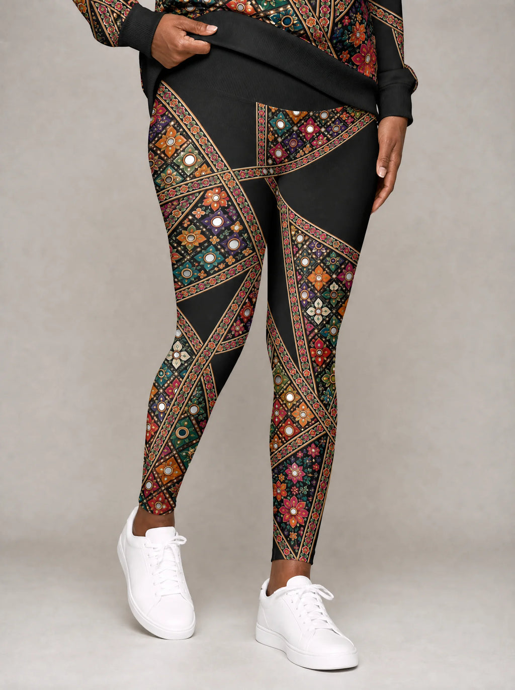 "Darizi" Leggings — front view on model