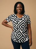 "Zamu" V-Neck T-Shirt