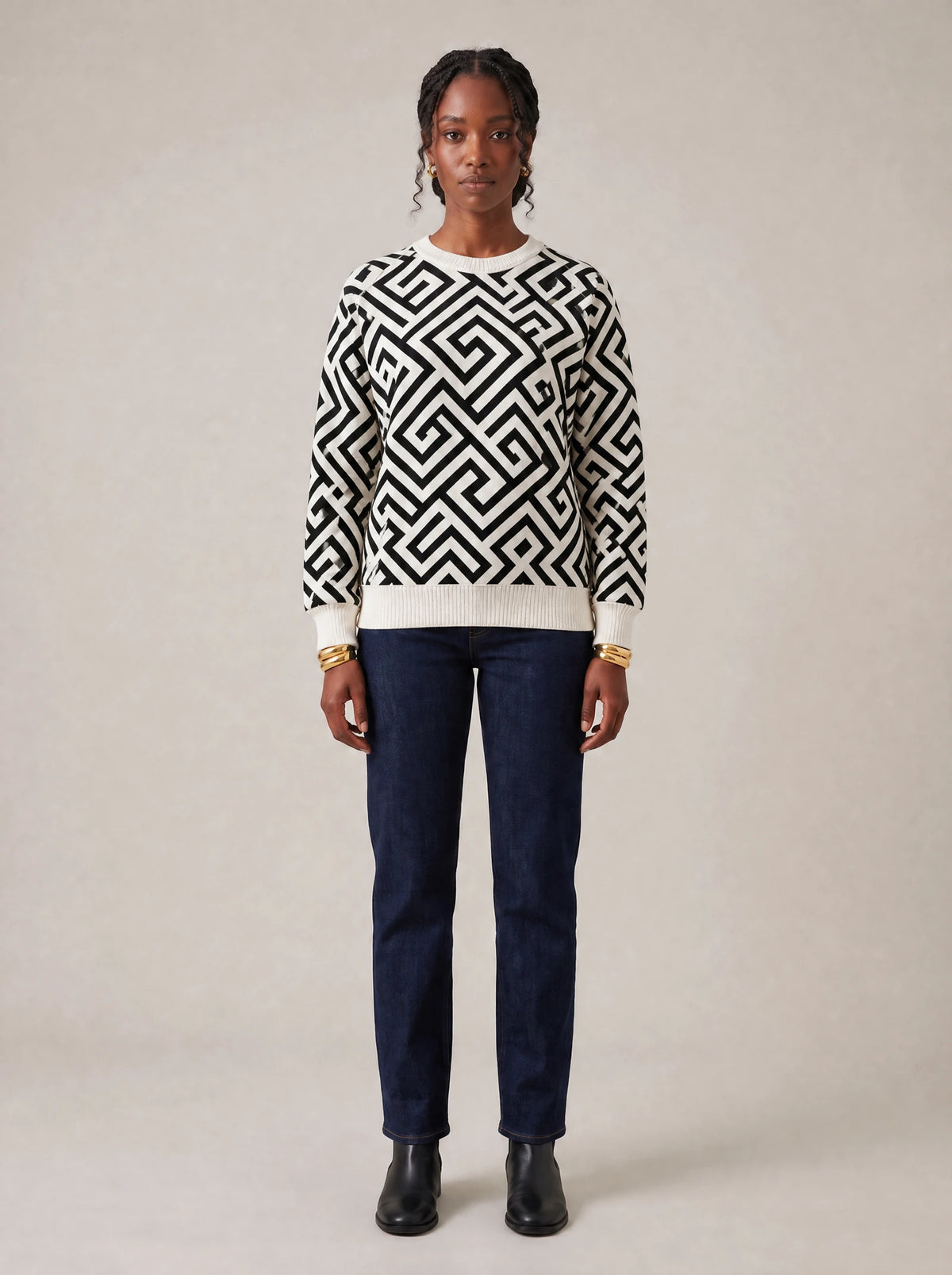 "Zamu" Sweatshirt — front view on model