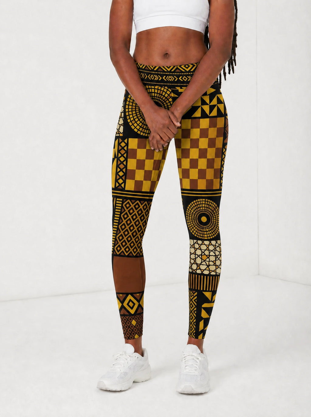 "Manjano" Leggings — front view on model