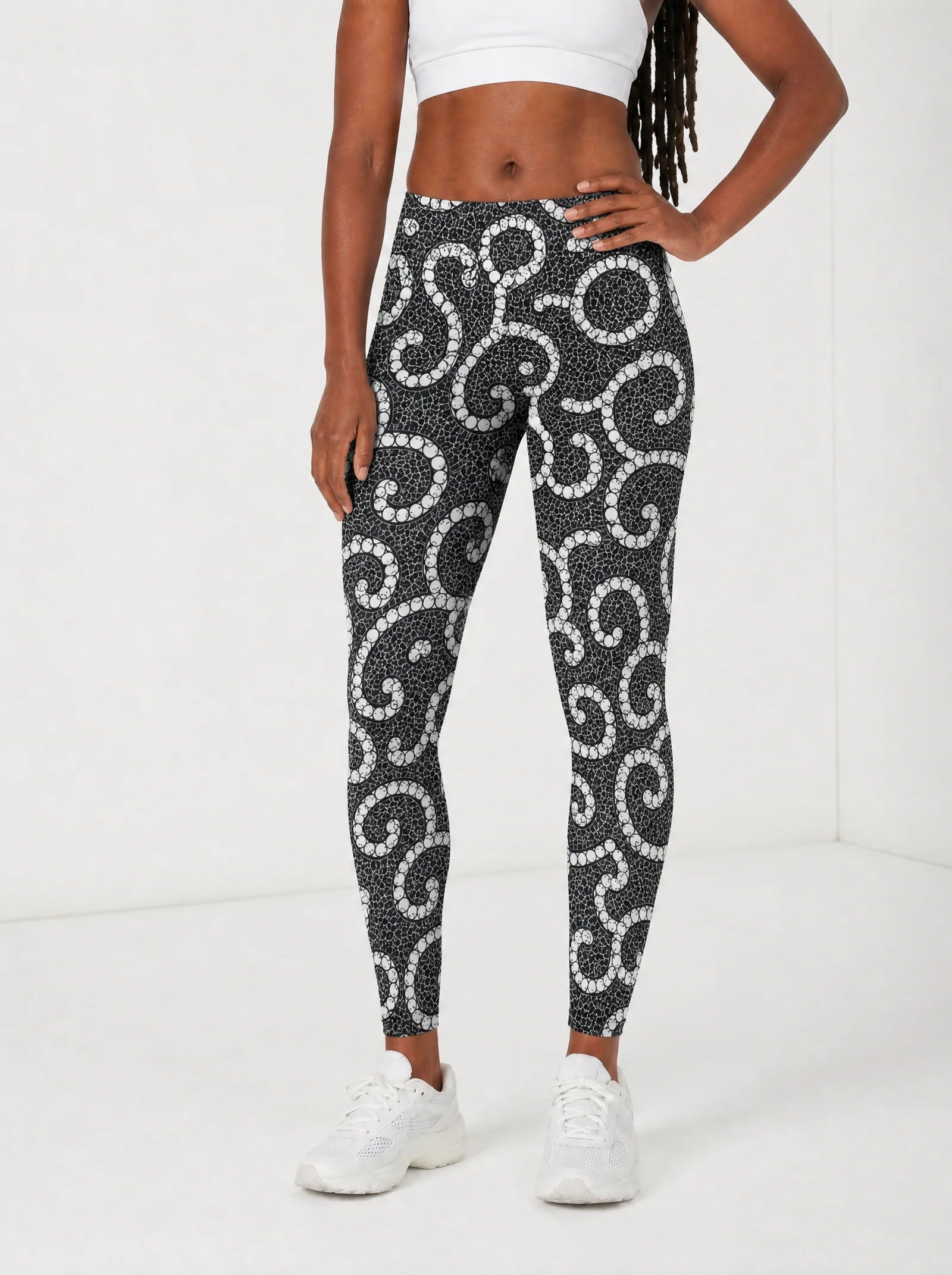 Duara Leggings — front view on model