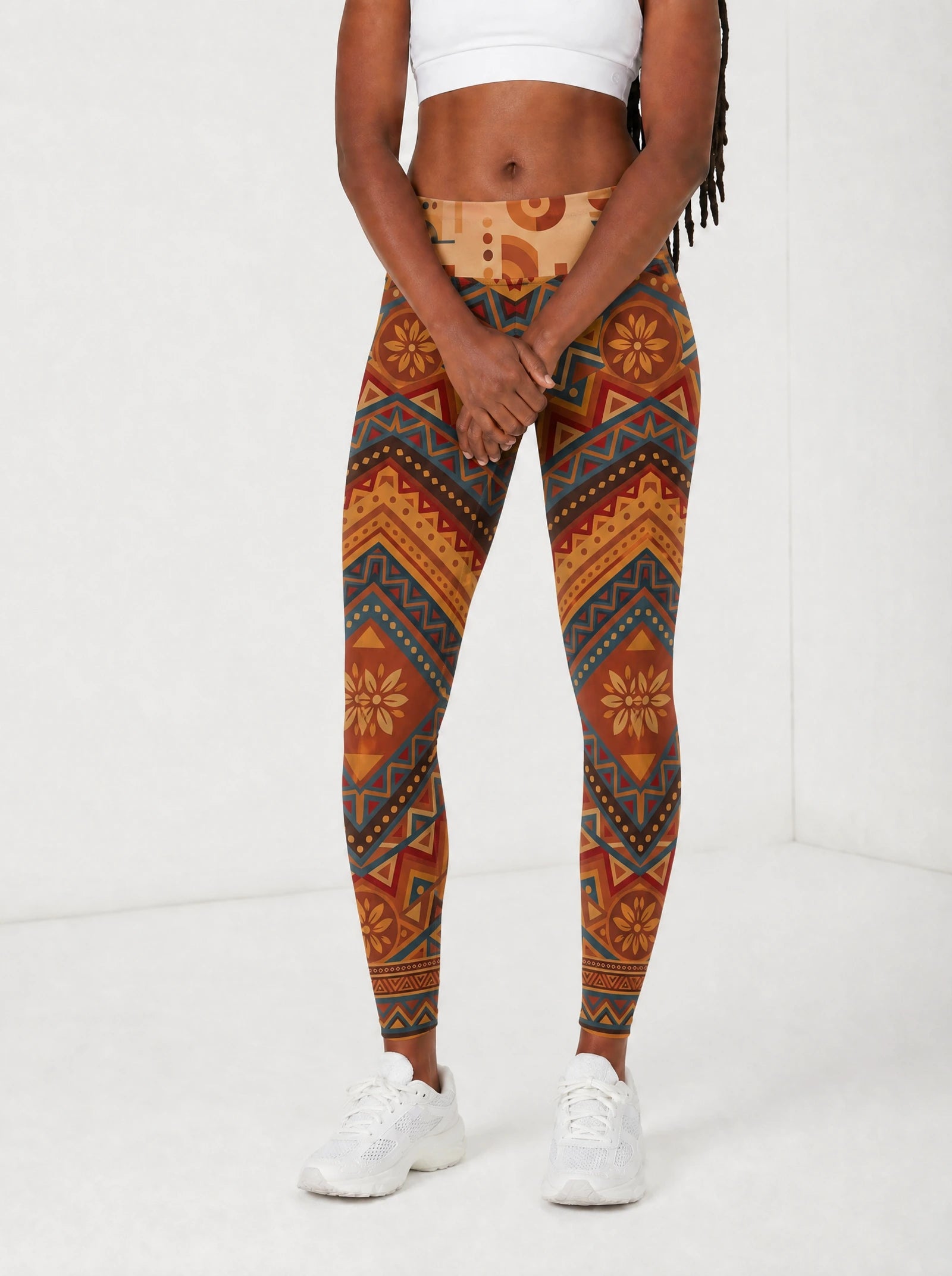 "Uzuri" Leggings — front view on model