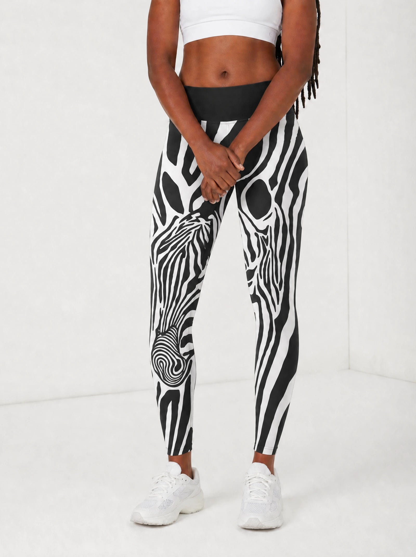 "Punda" Leggings — front view on model