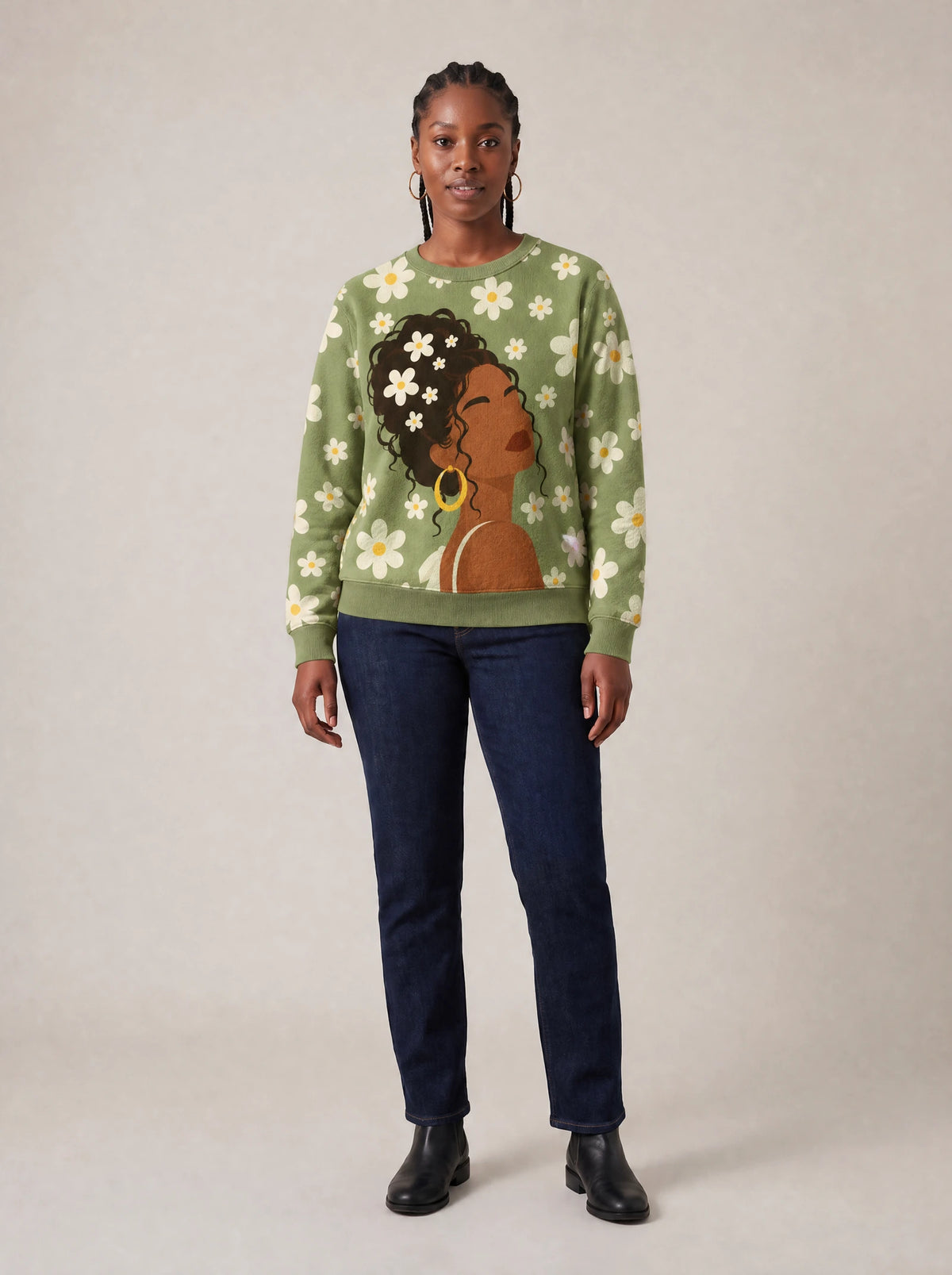 "Nyasi" Sweatshirt — front view on model