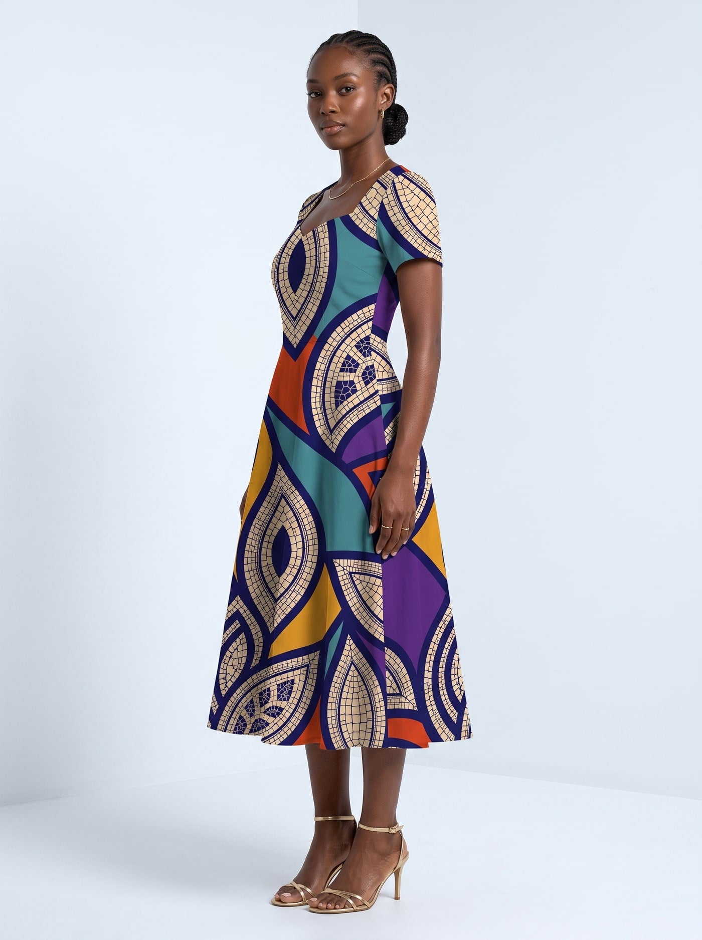 "Johari" Sweetheart Midi Dress