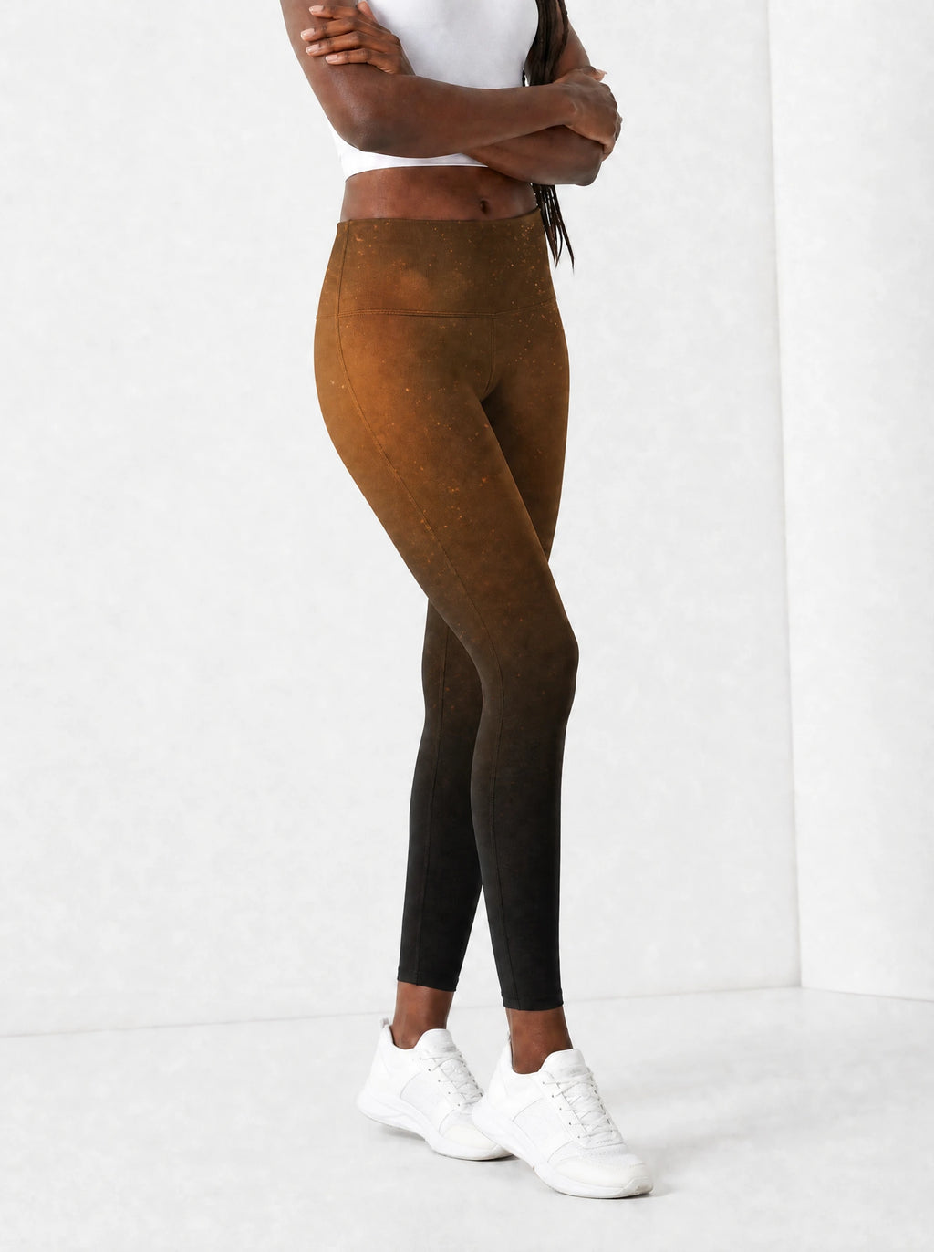 "Thamani" Leggings — side view on model