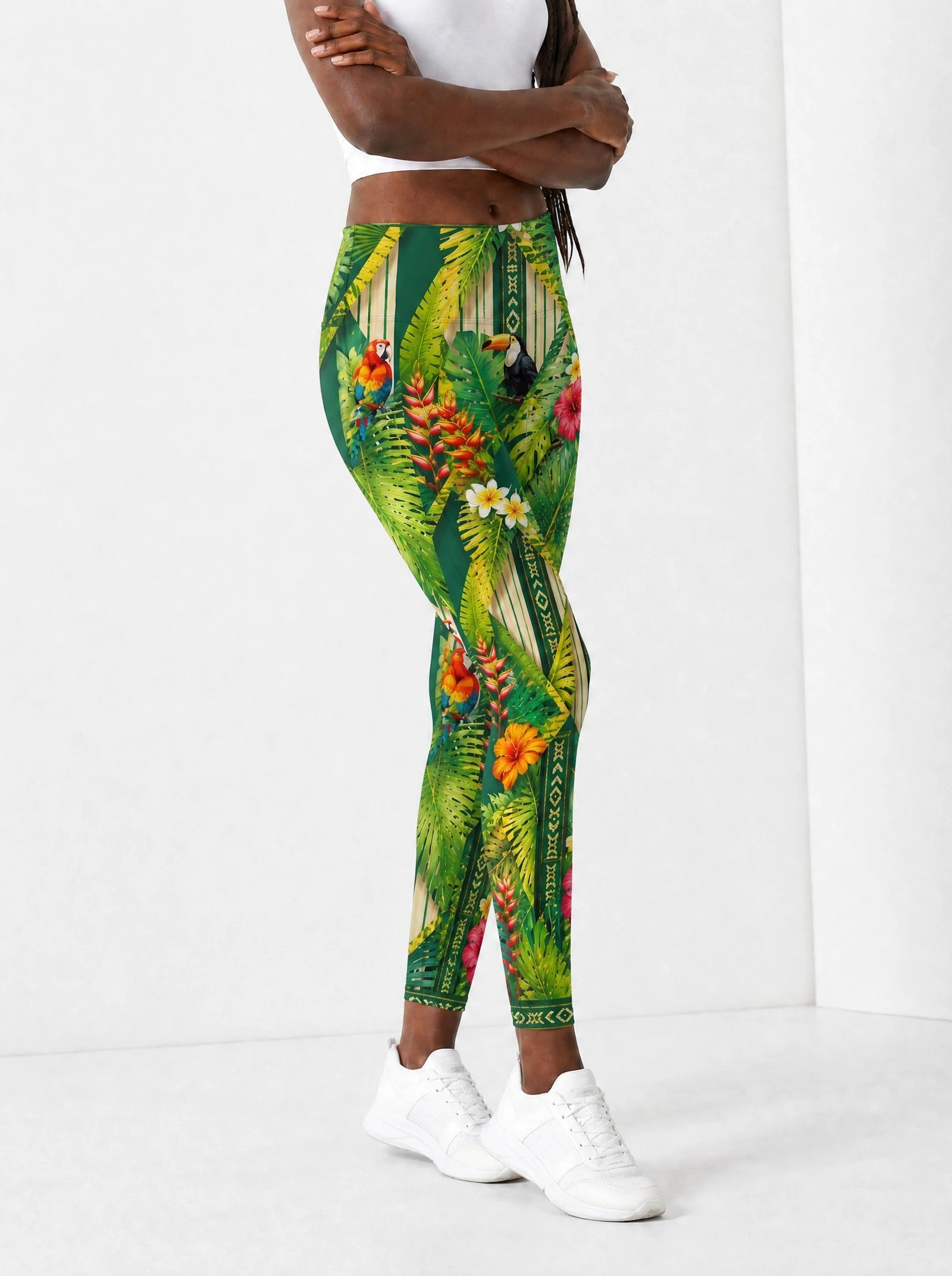"Msitu" Leggings — side view on model