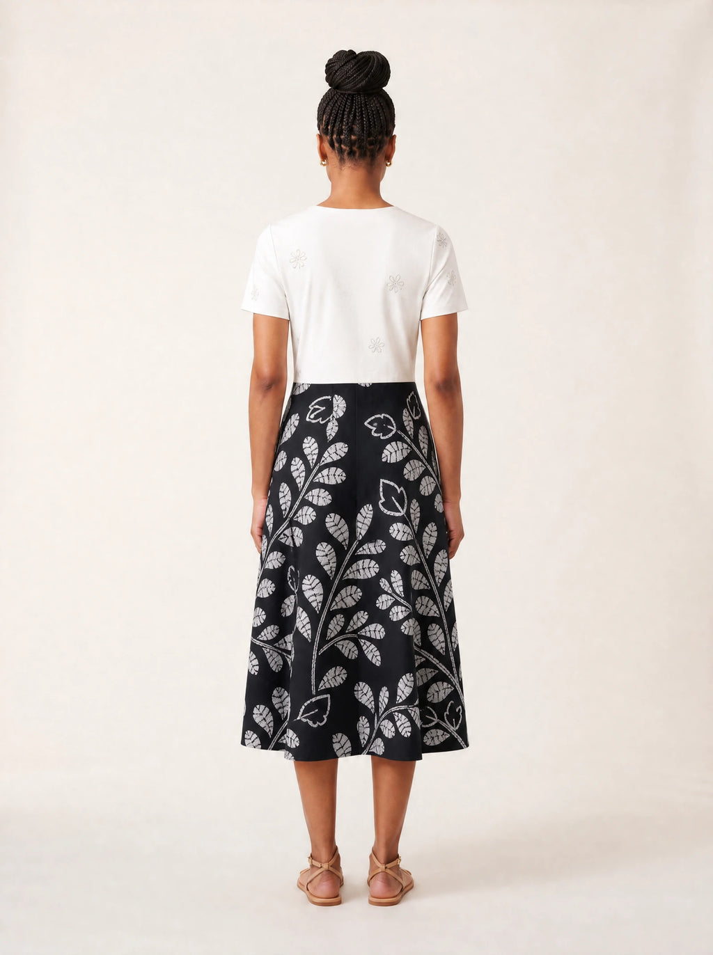 "Kivuli" V Neck Midi Dress — side