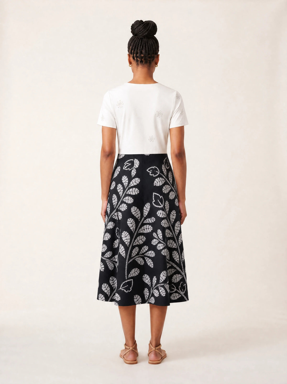 "Kivuli" V Neck Midi Dress — side