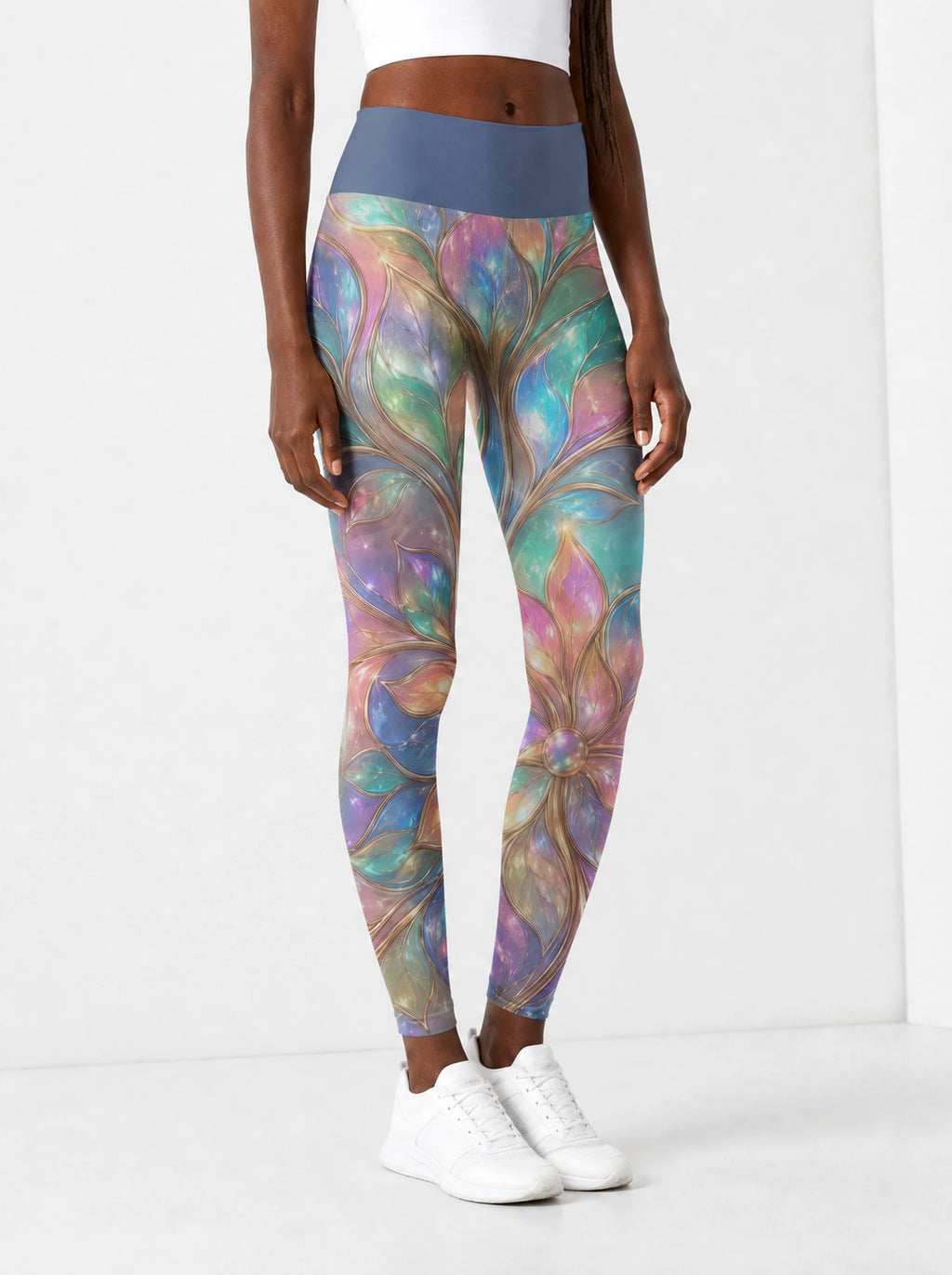 "Almasi" Leggings — side view on model