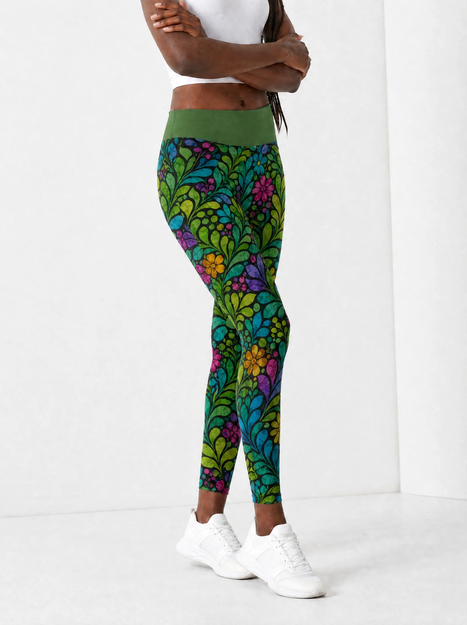 "Zumaridi" Leggings — side view on model