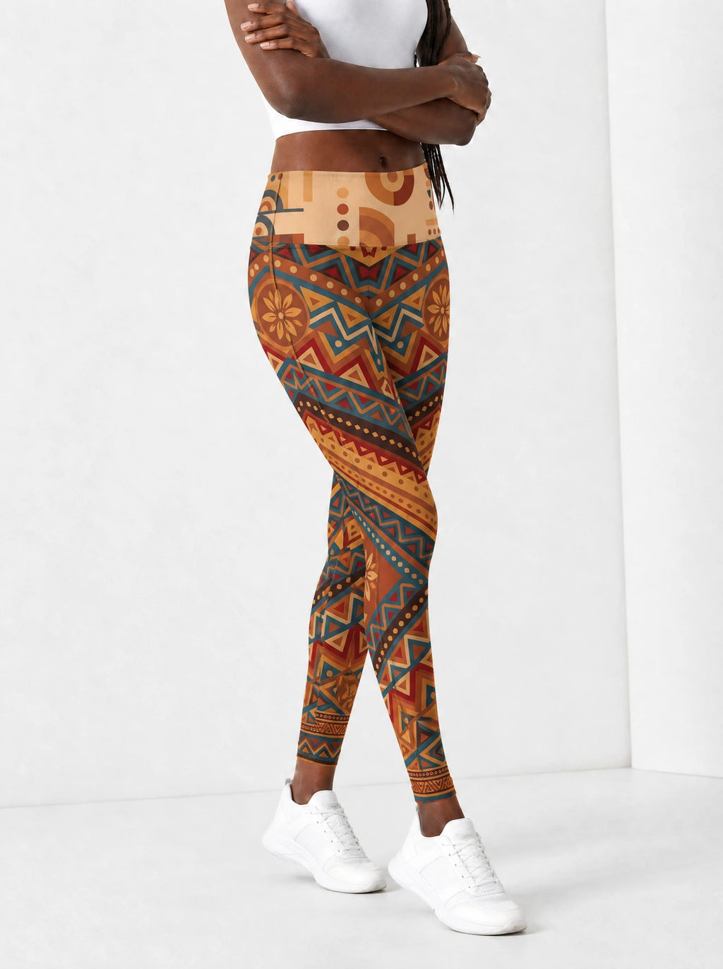 "Uzuri" Leggings — side view on model