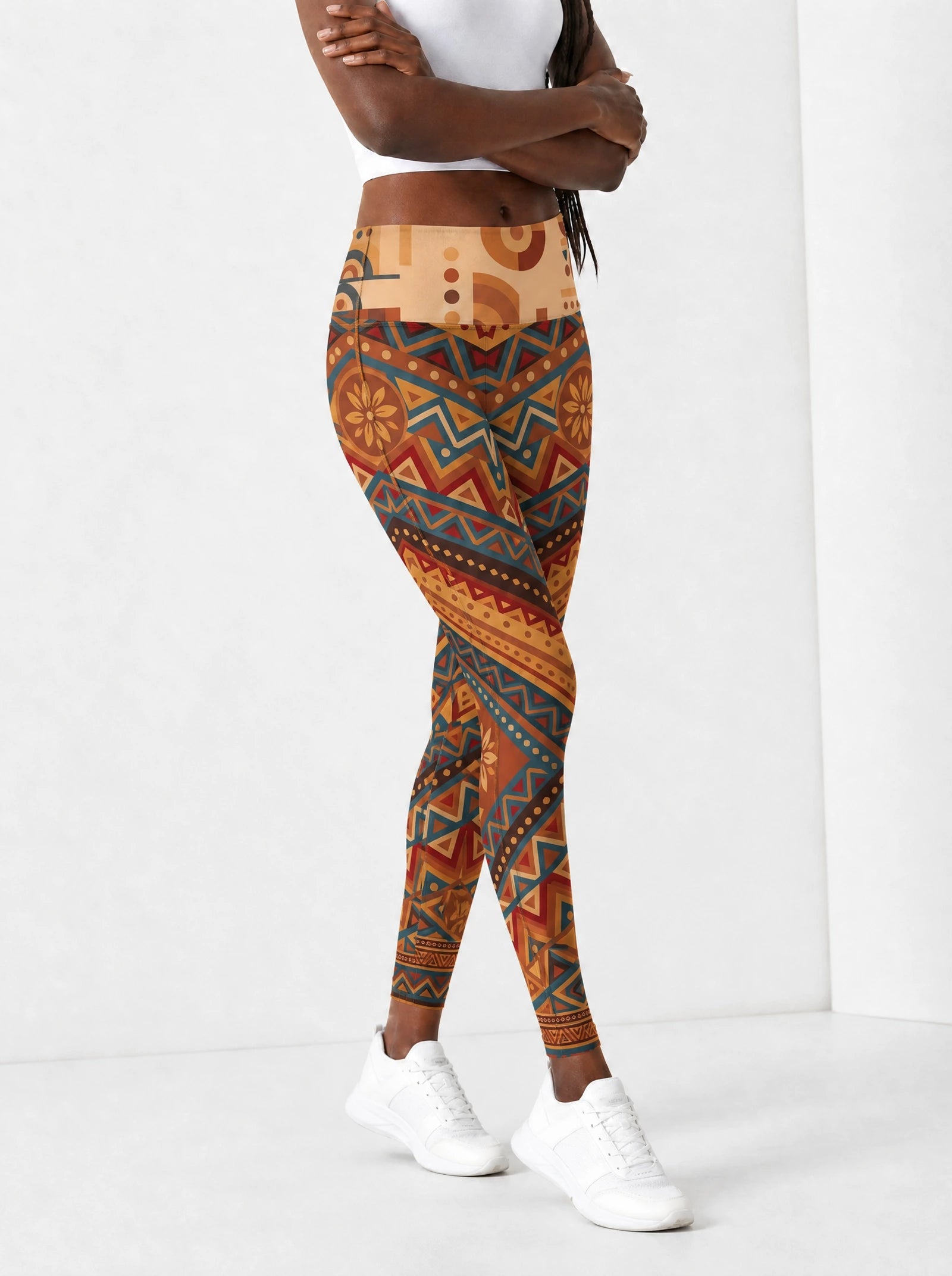 "Uzuri" Leggings — side view on model