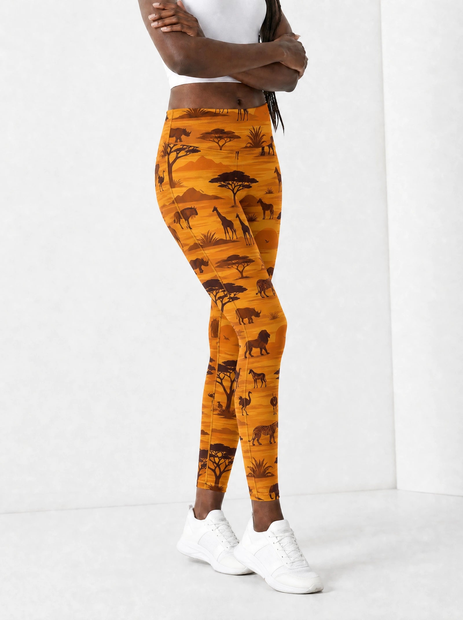 "Mbuga" Leggings — side view on model