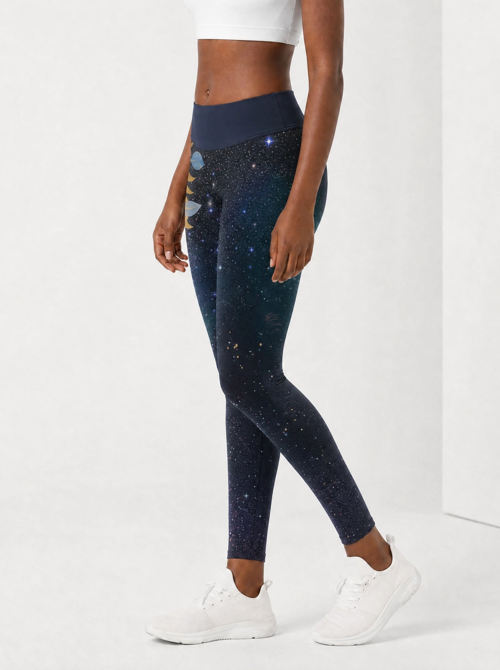 "Nyota" Leggings — side view on model