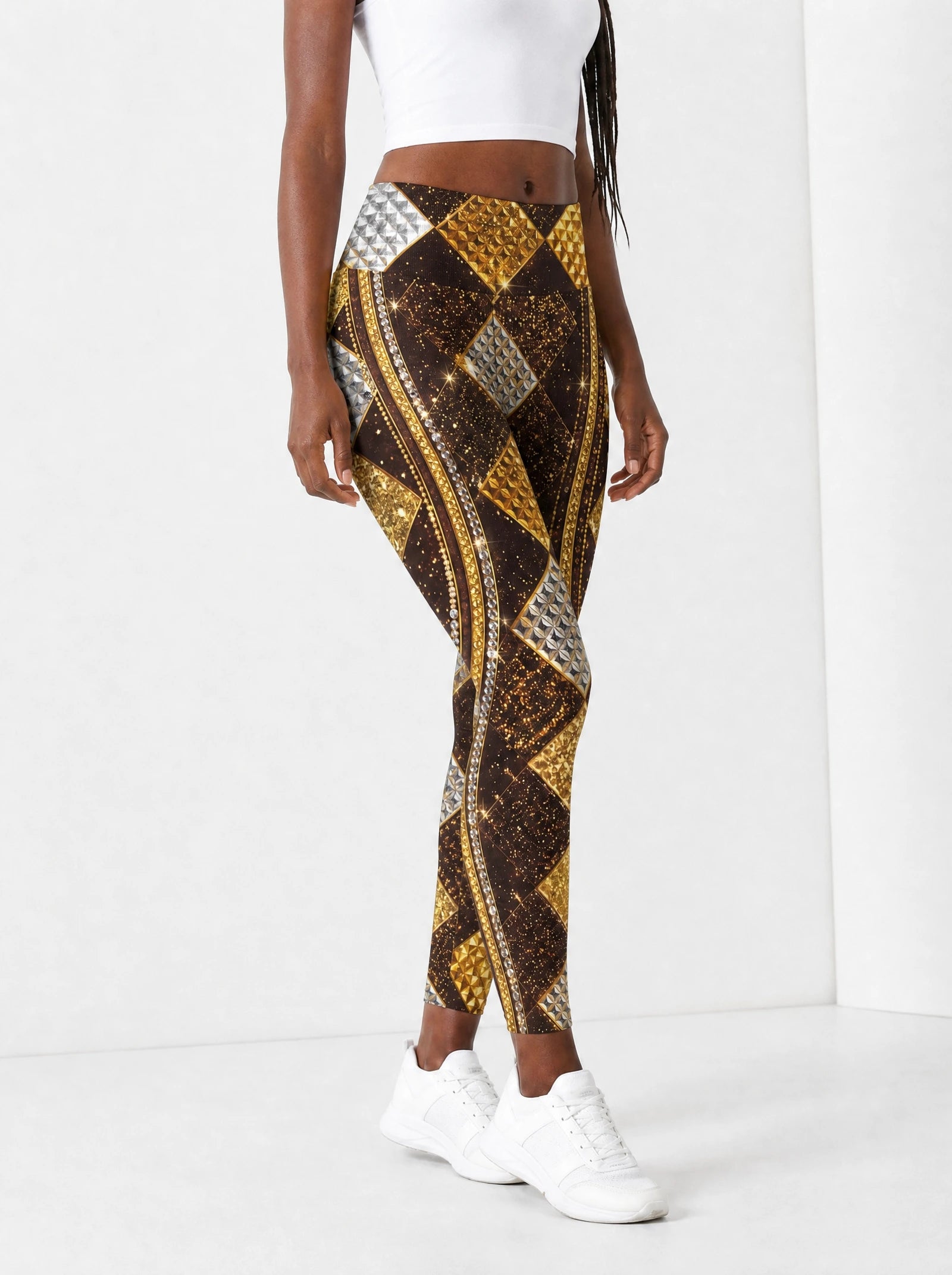"Fataki" Leggings — side view on model