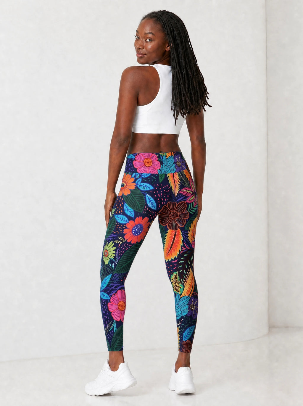 "Bustani" Leggings — full body view on model