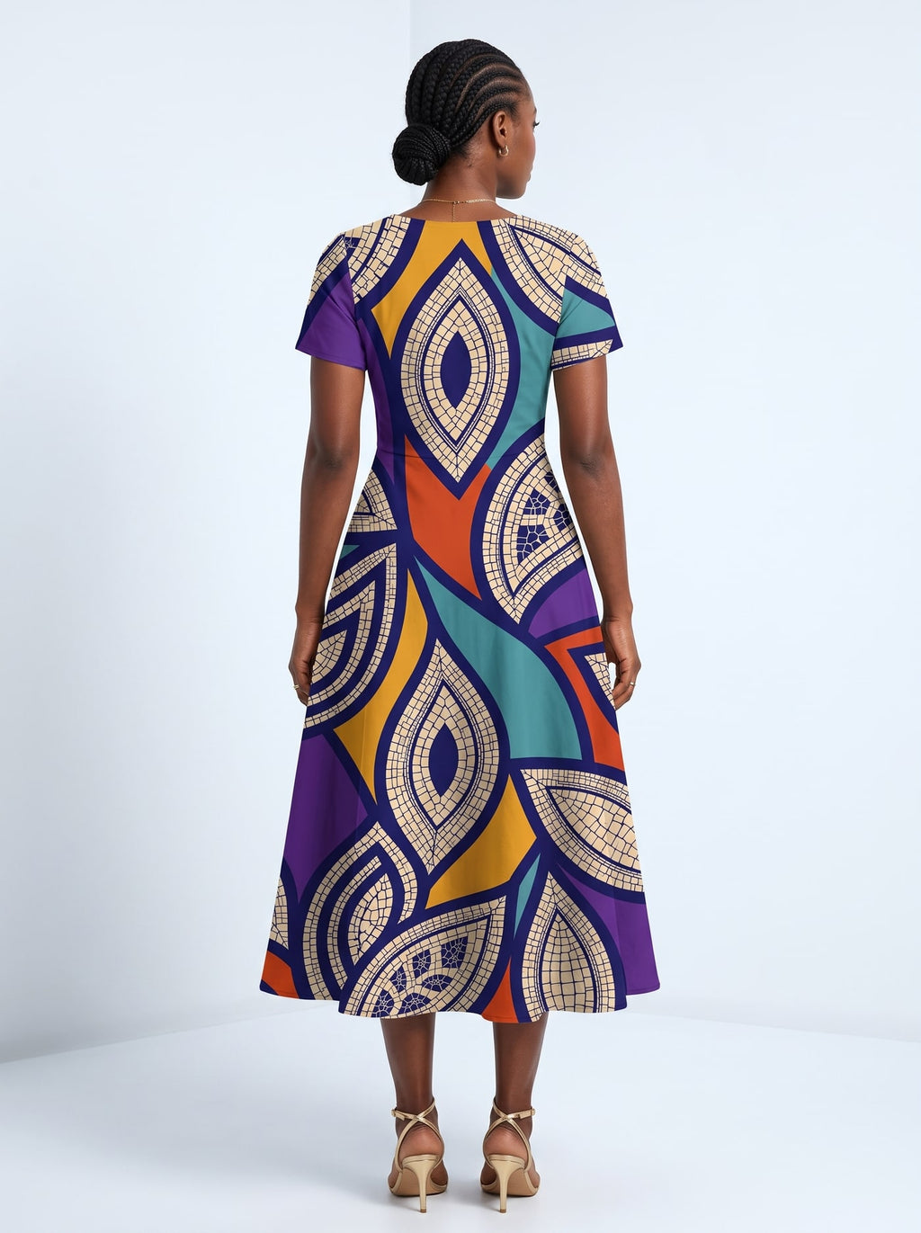"Johari" Sweetheart Midi Dress