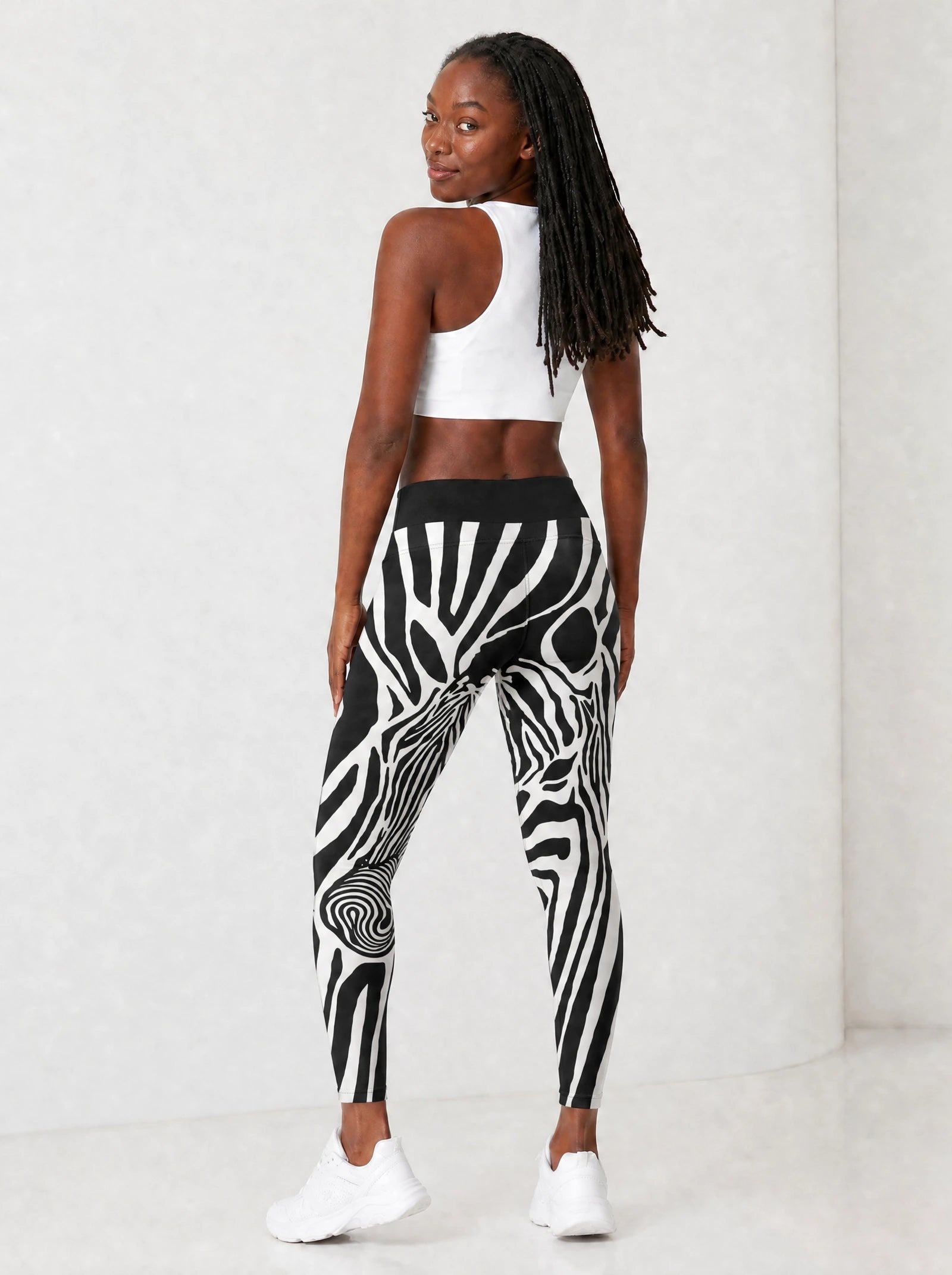 "Punda" Leggings — full body view on model