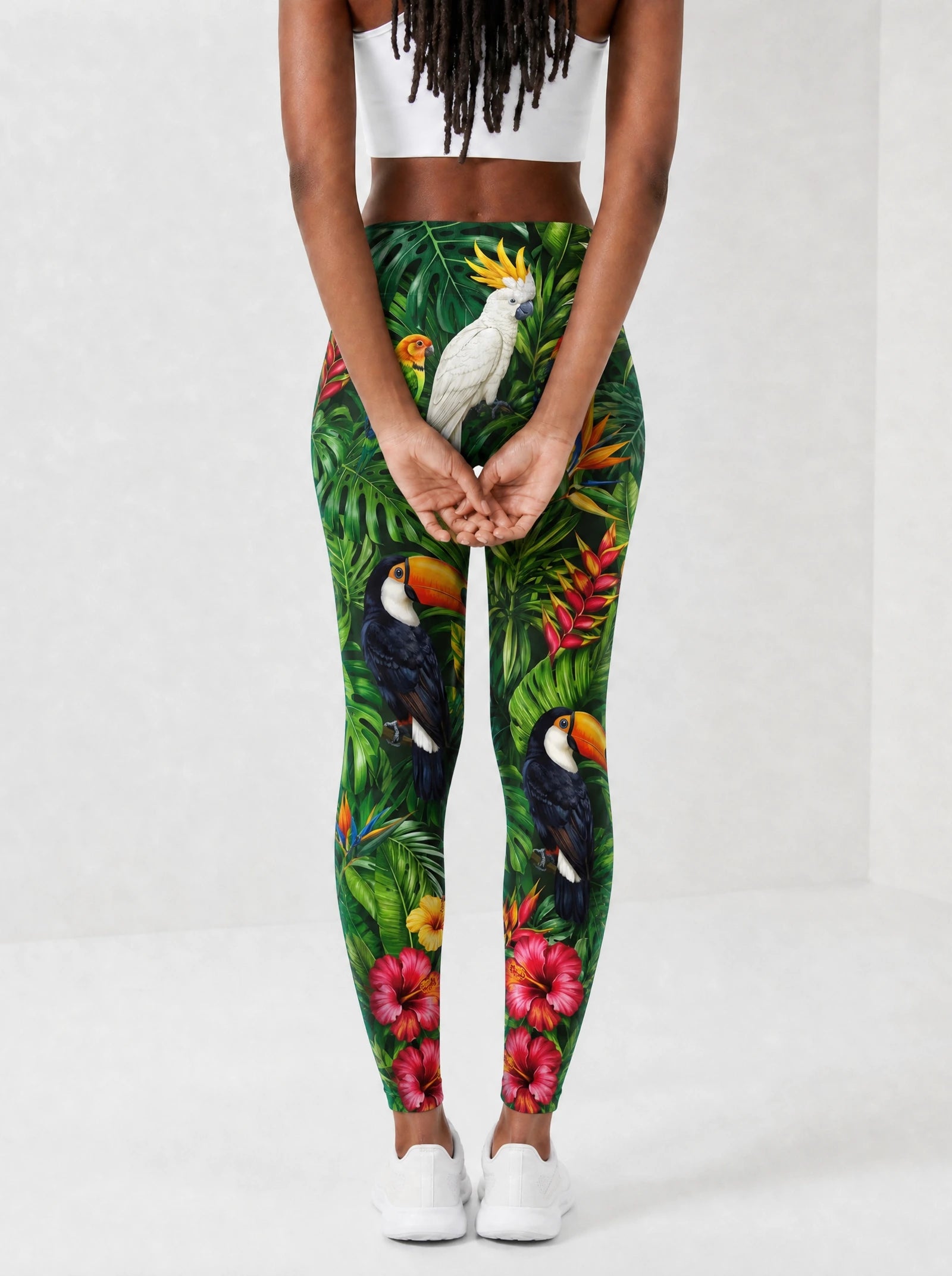 "Manyoya" Leggings — back view on model