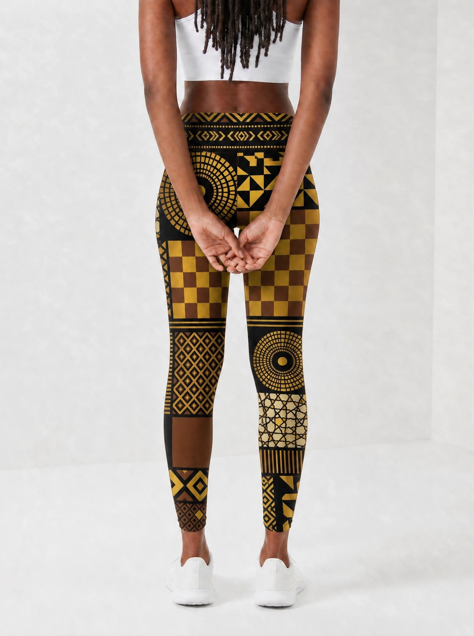 "Manjano" Leggings — back view on model