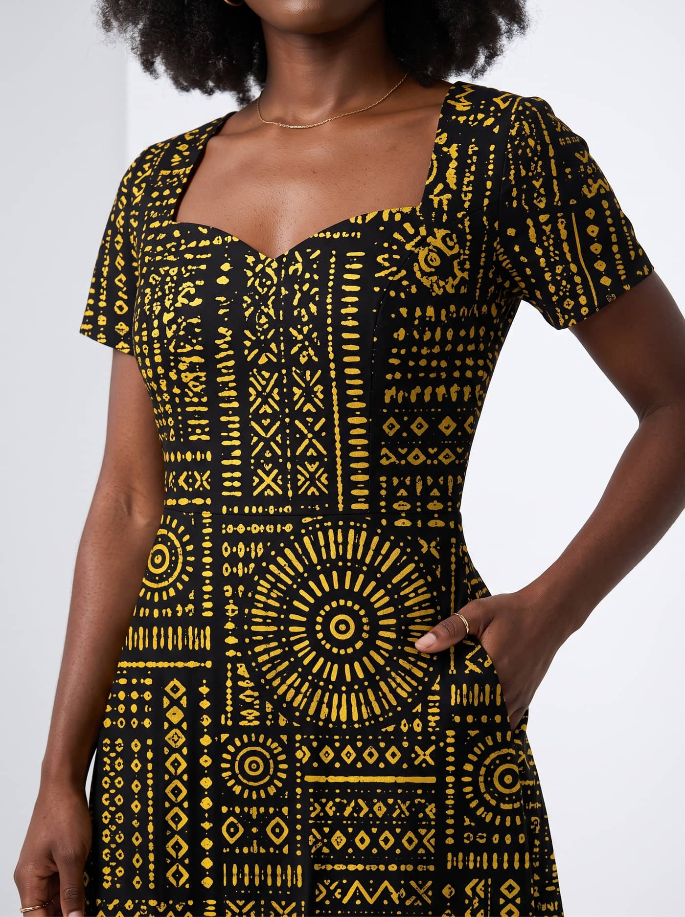 "Lamu" Sweetheart Midi Dress