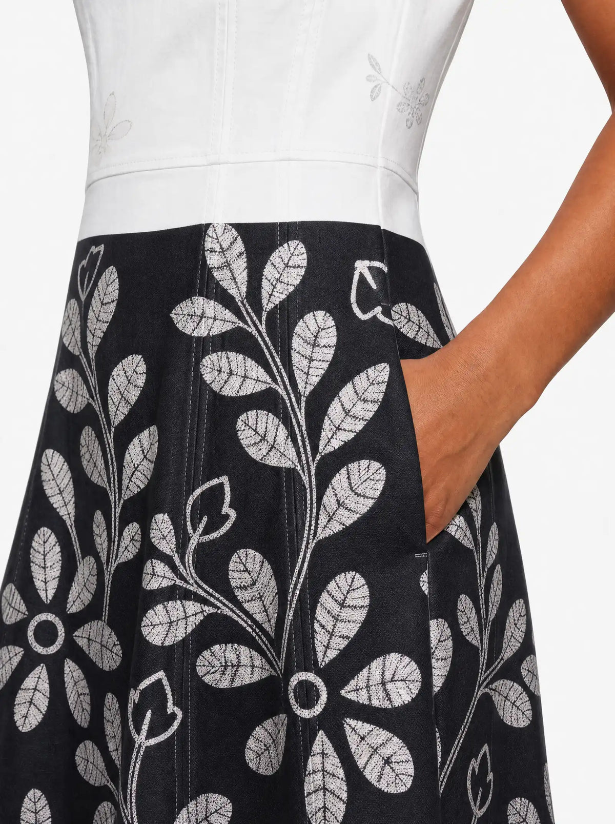 "Kivuli" V Neck Midi Dress — back