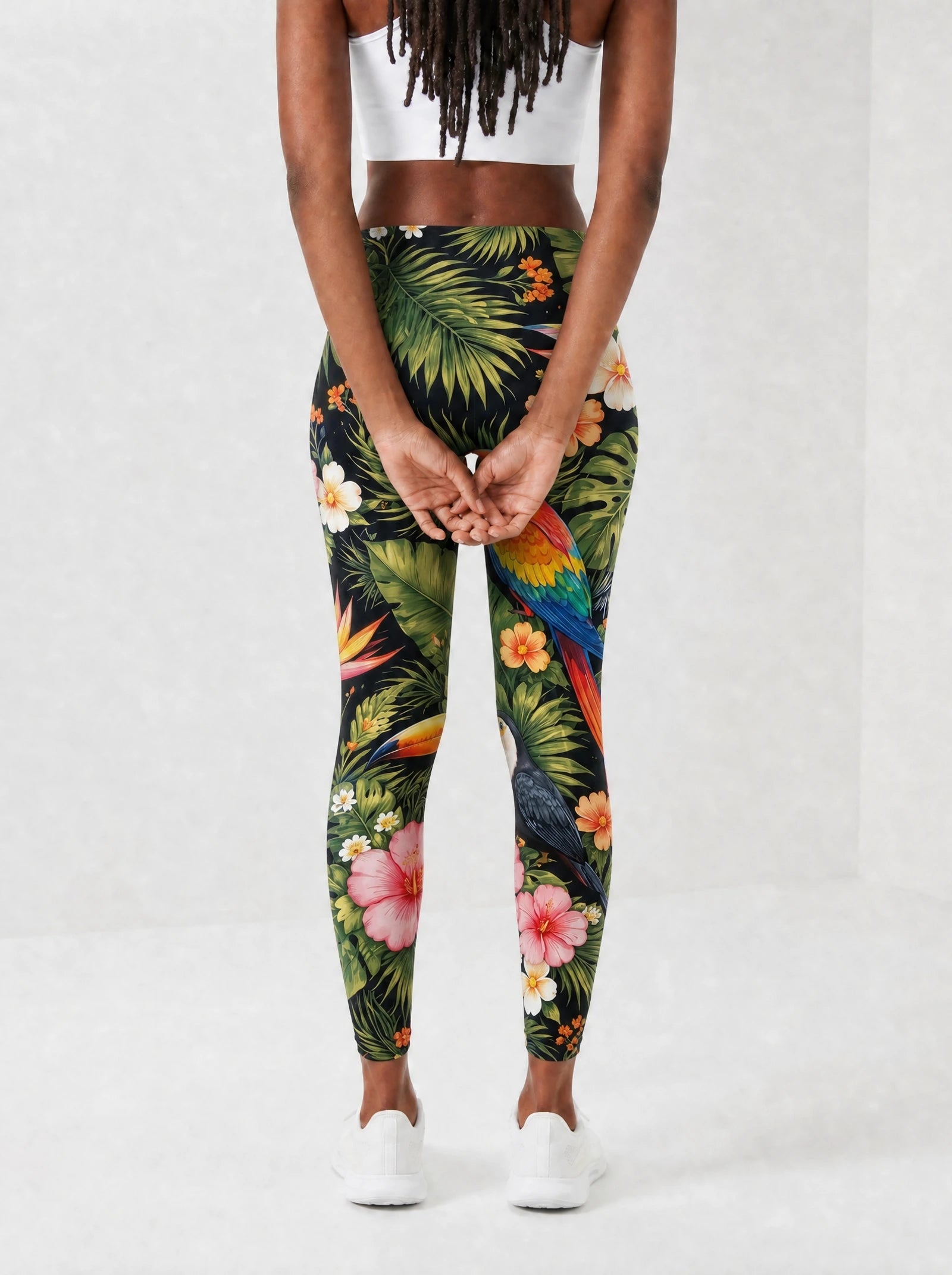 "Kasuku" Leggings — back view on model
