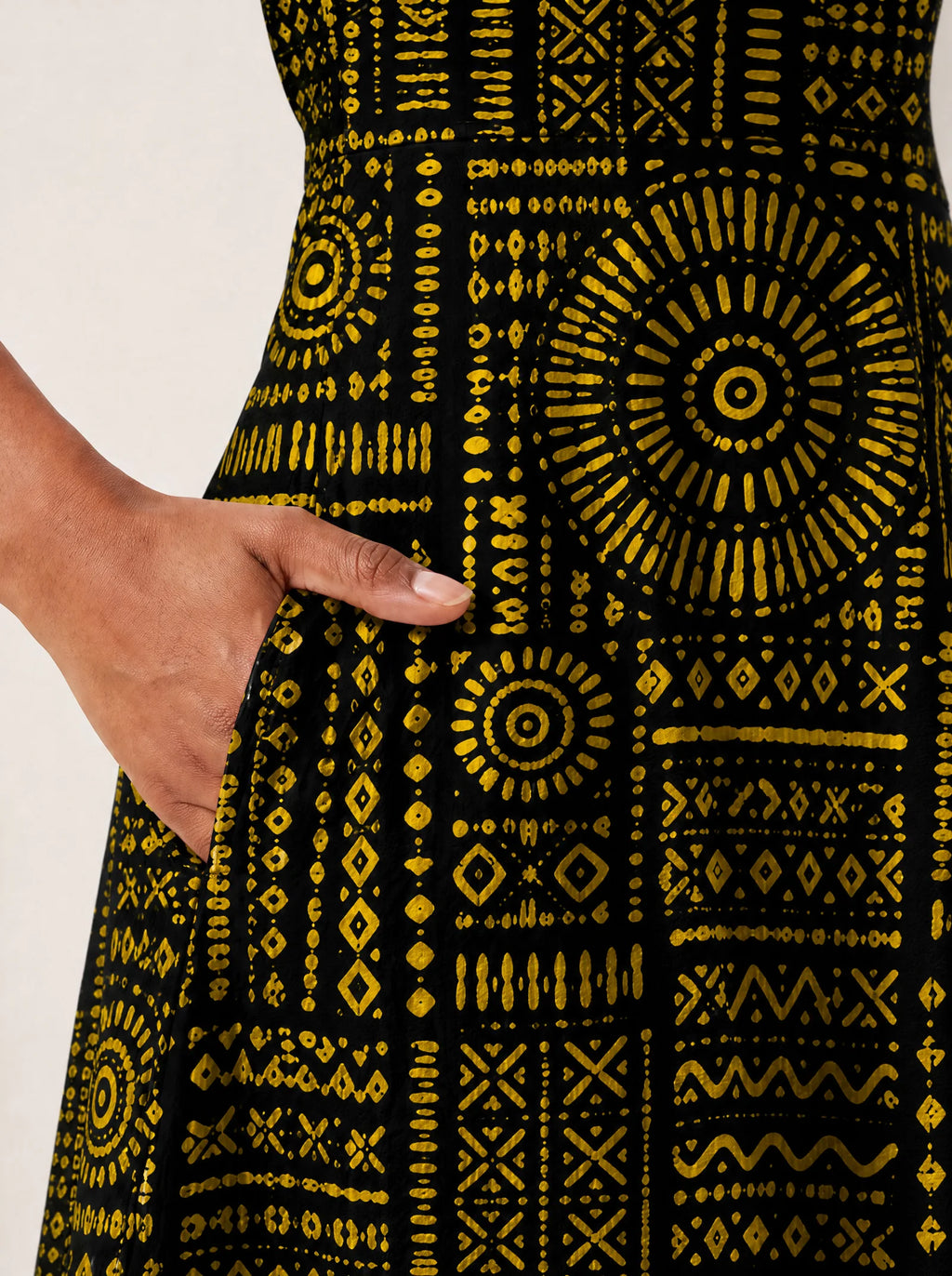 "Lamu" V Neck Midi Dress