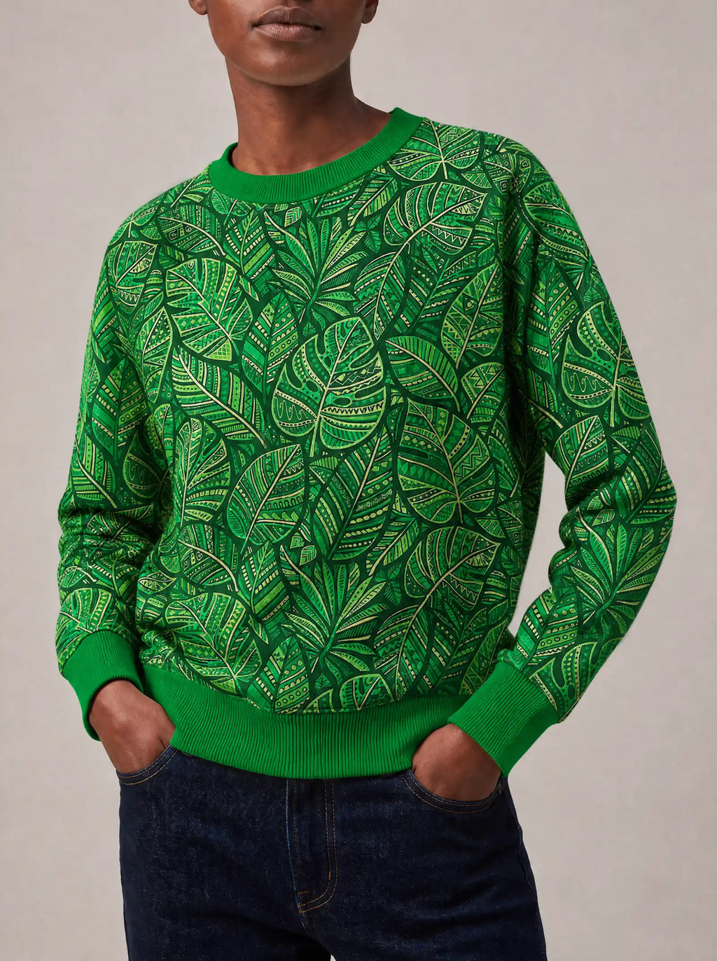 "Asili Emerald" Sweatshirt — close view of the crew neck, raglan seams and ribbed trims