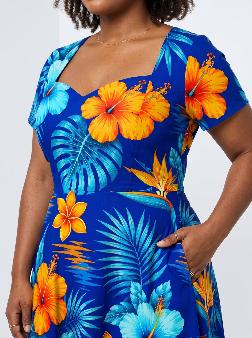 "Maua" Sweetheart Midi Dress