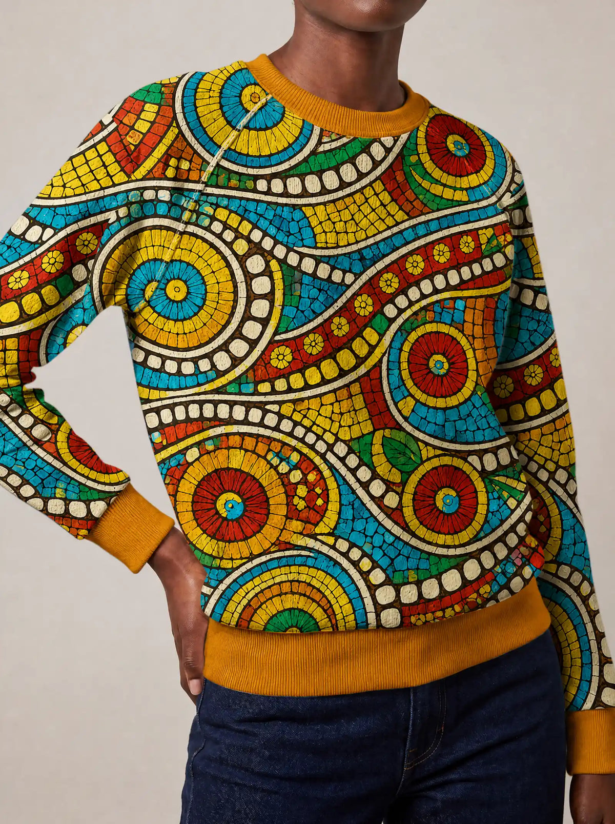 "Taji" Sweatshirt — close view of the crew neck, raglan seams and ribbed trims