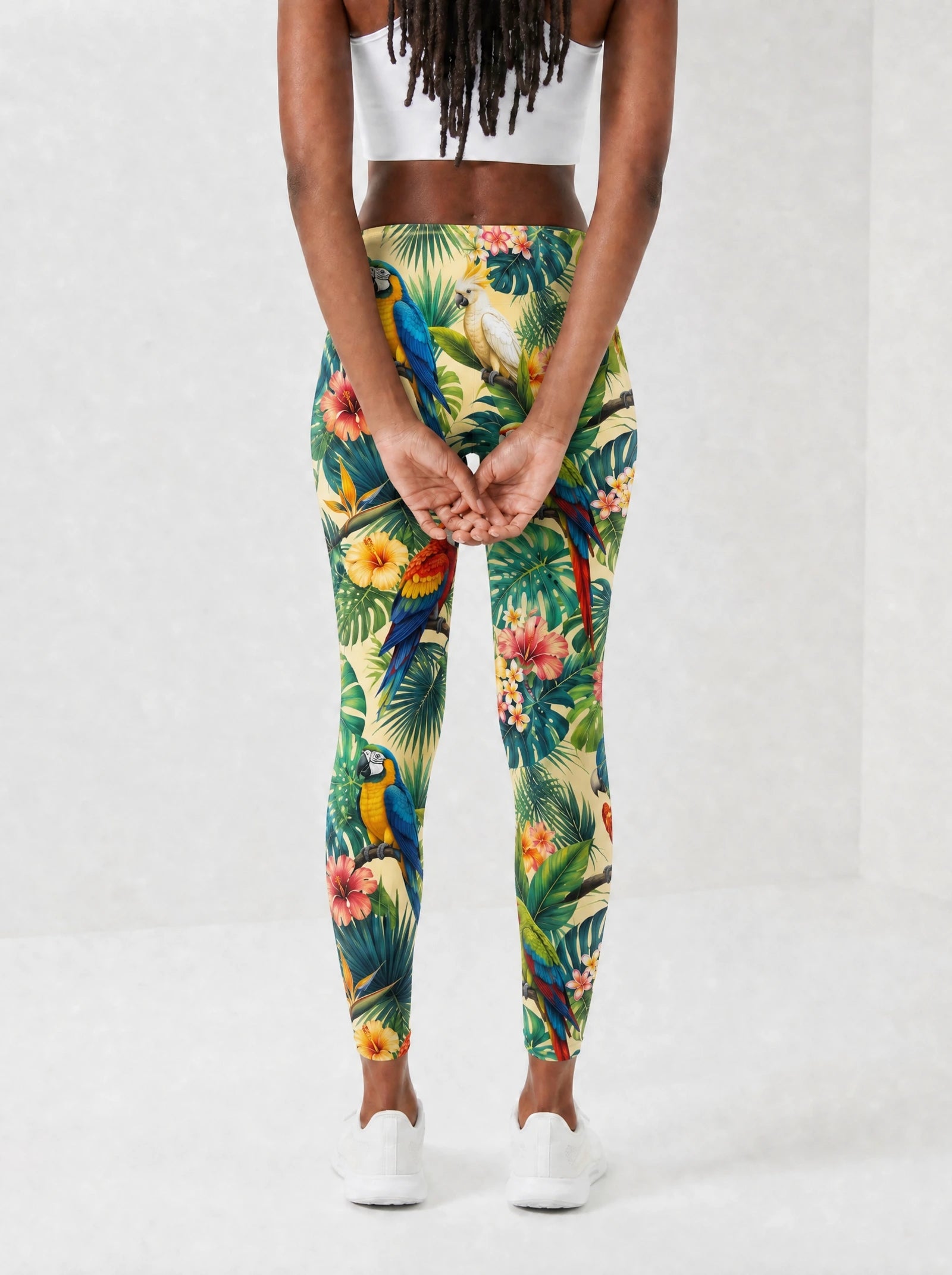 "Peponi" Leggings — back view on model