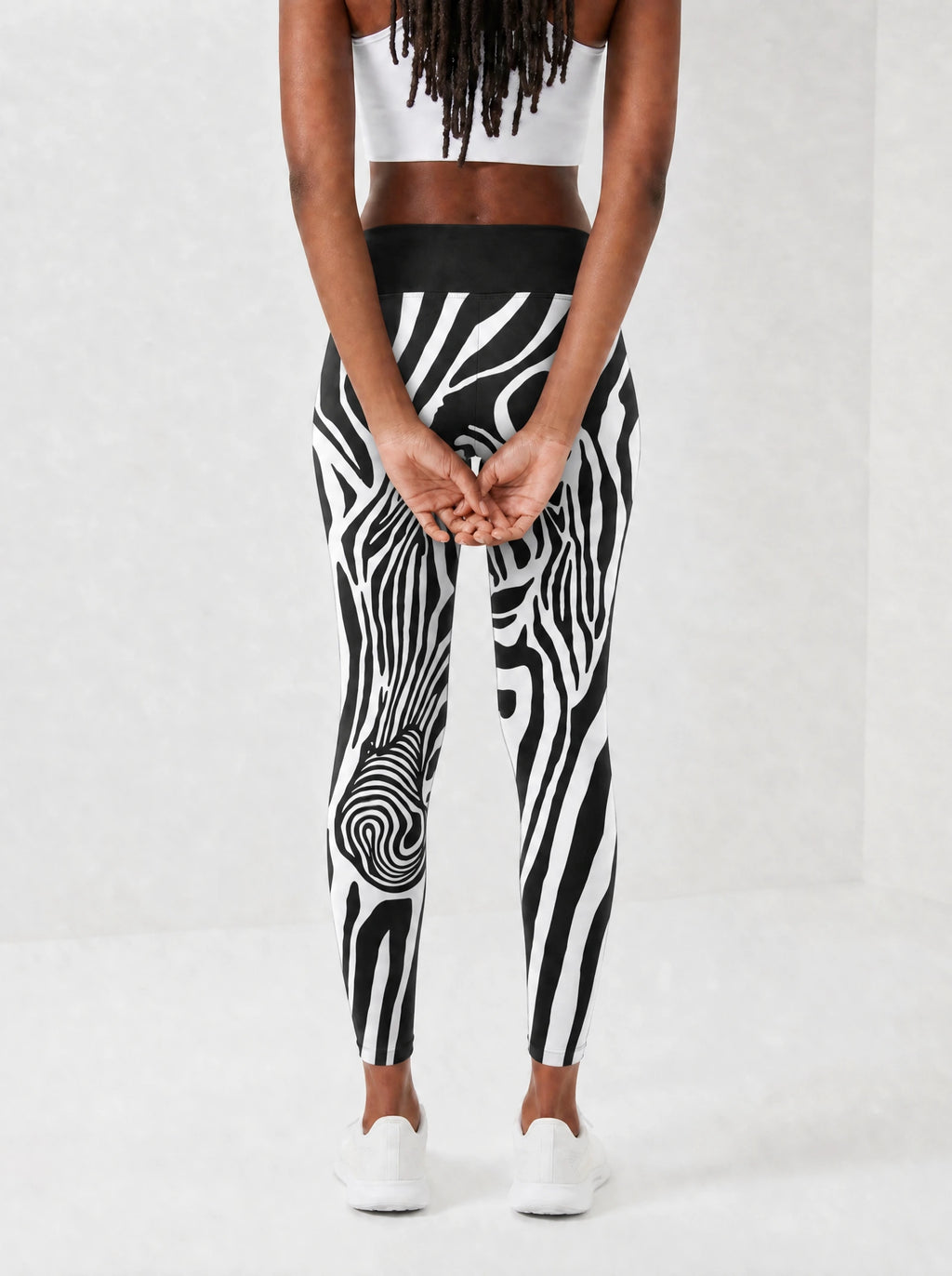 "Punda" Leggings — back view on model