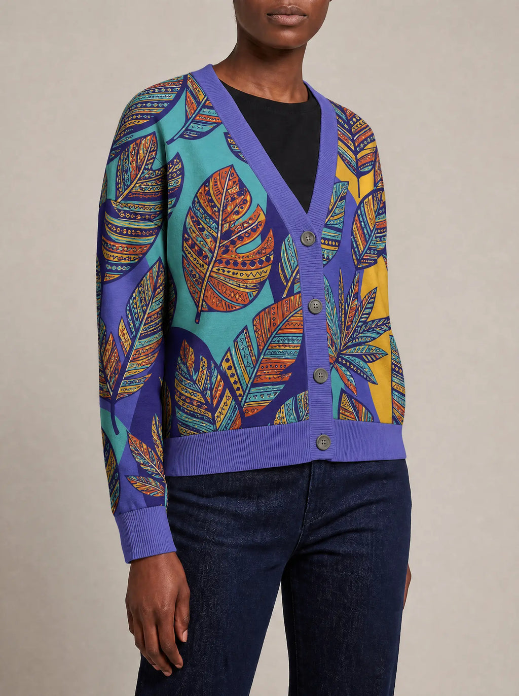 "Majani" Cardigan — close view of the V-neck, buttons and ribbed trims