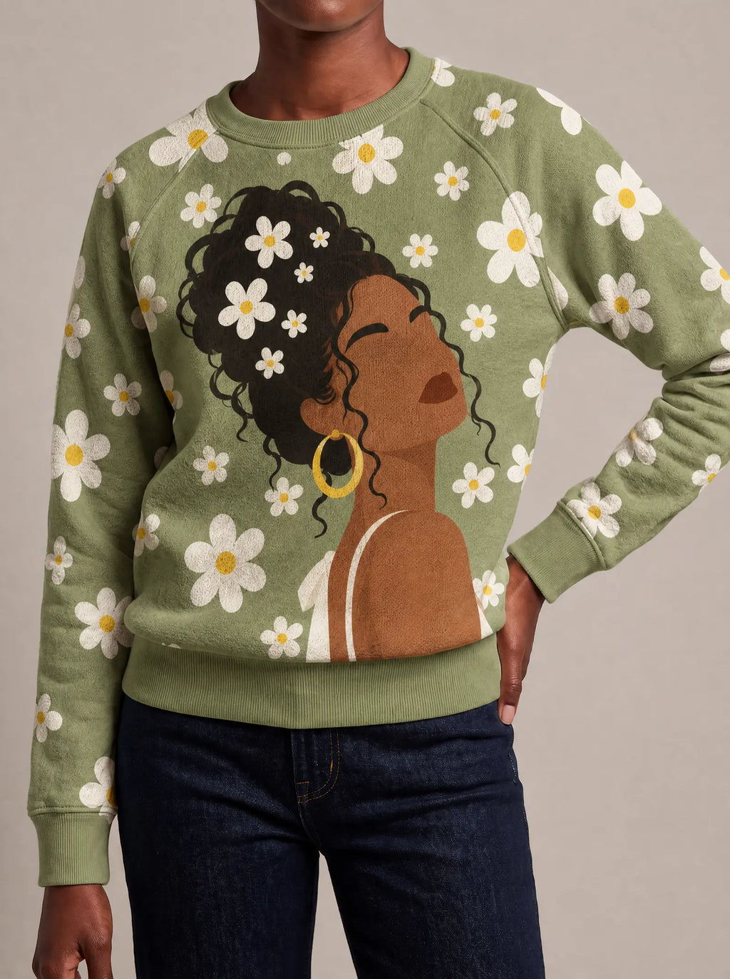 "Nyasi" Sweatshirt — close view of the crew neck, raglan seams and ribbed trims