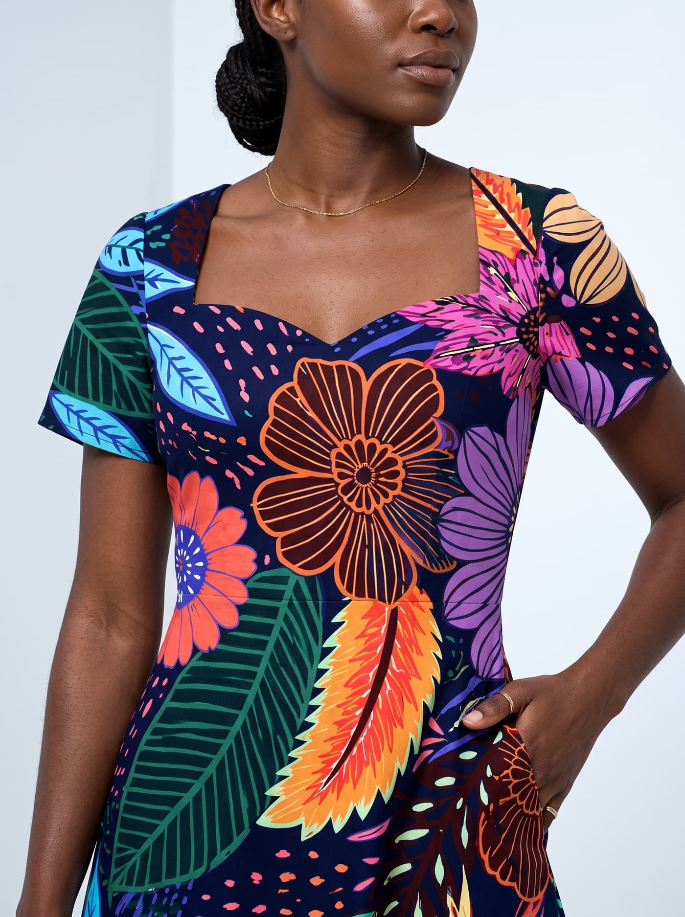 "Bustani" Sweetheart Midi Dress