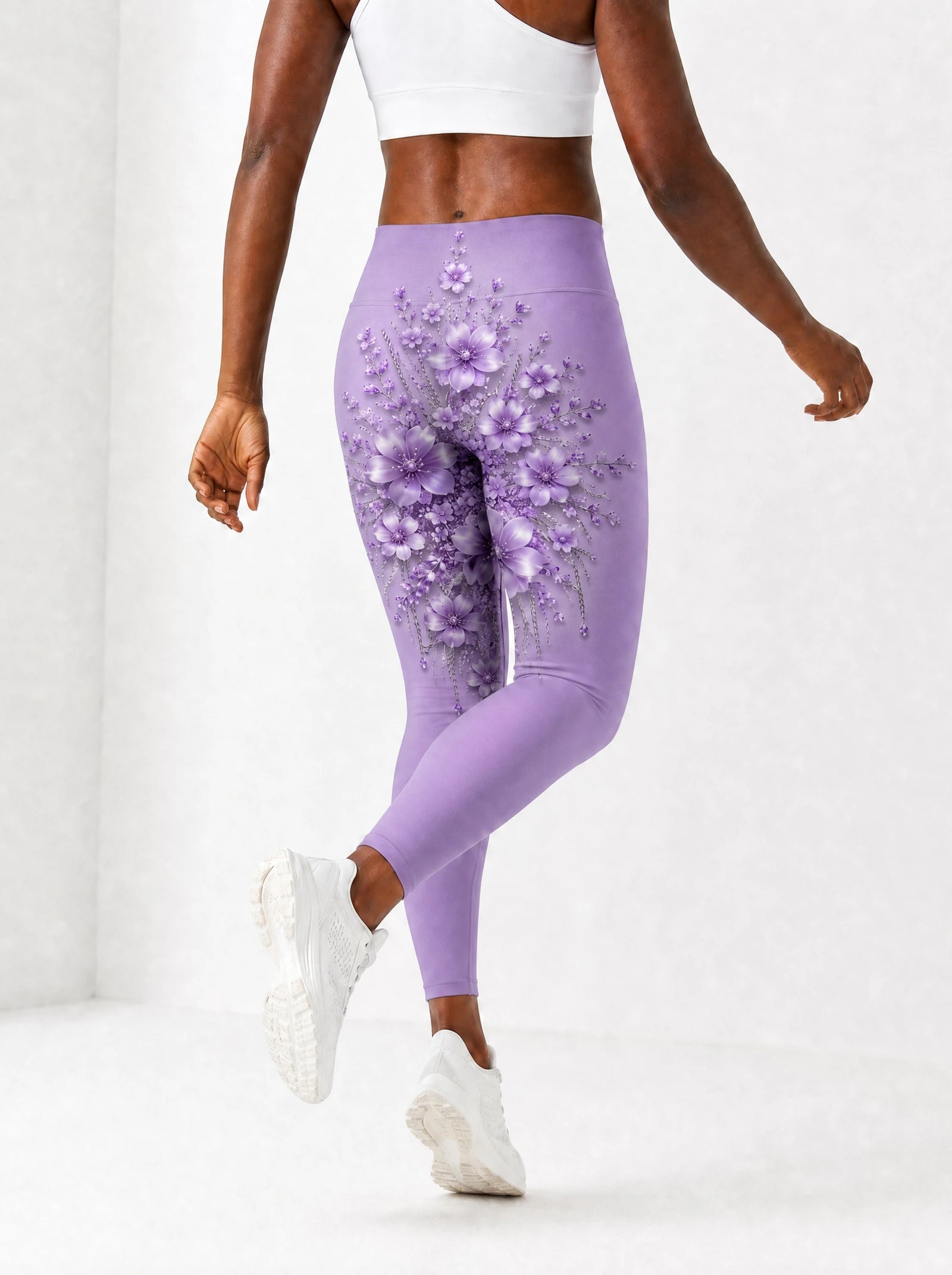 "Zambarau" Leggings — back view on model