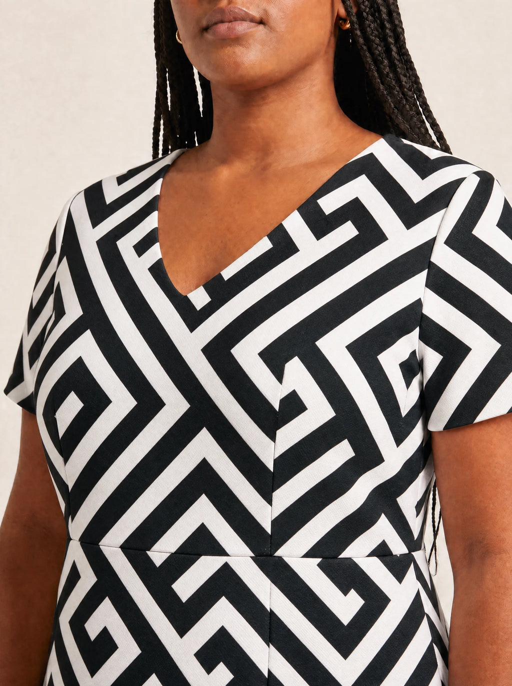 "Zamu" V Neck Midi Dress