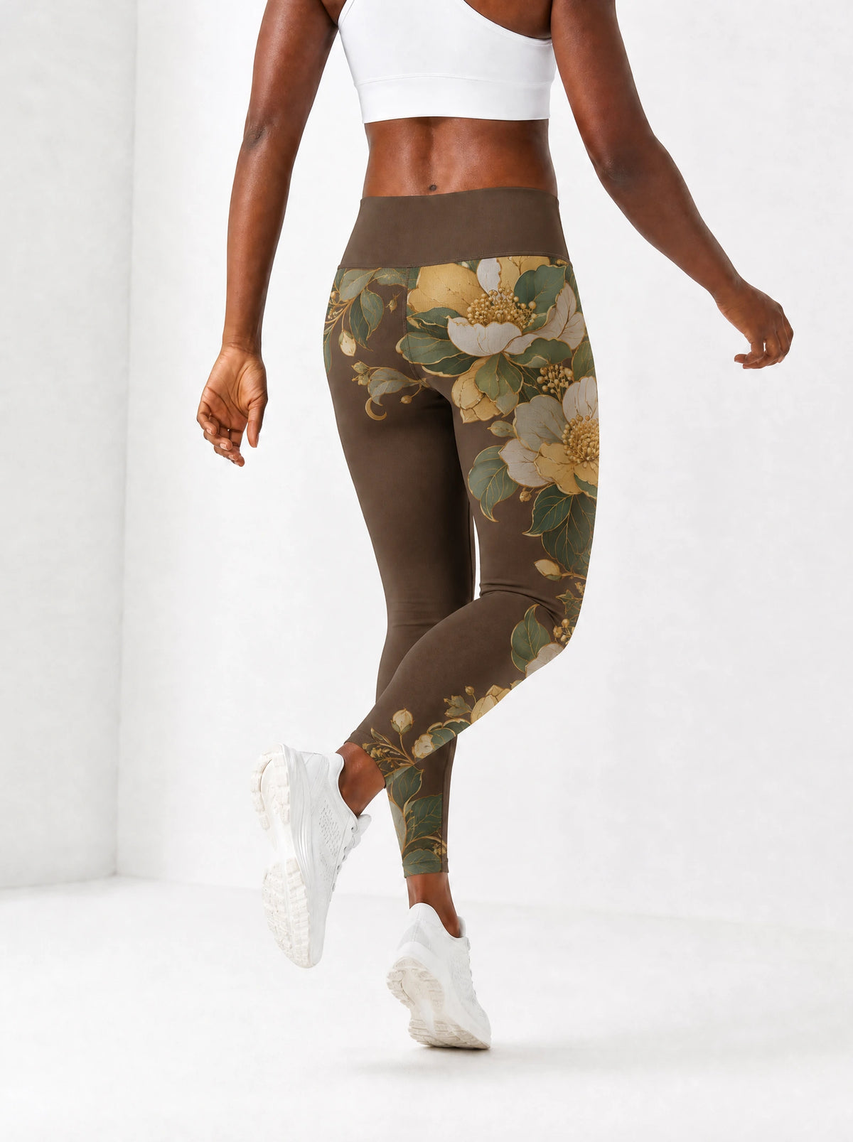 "Kakao" Leggings — back view on model