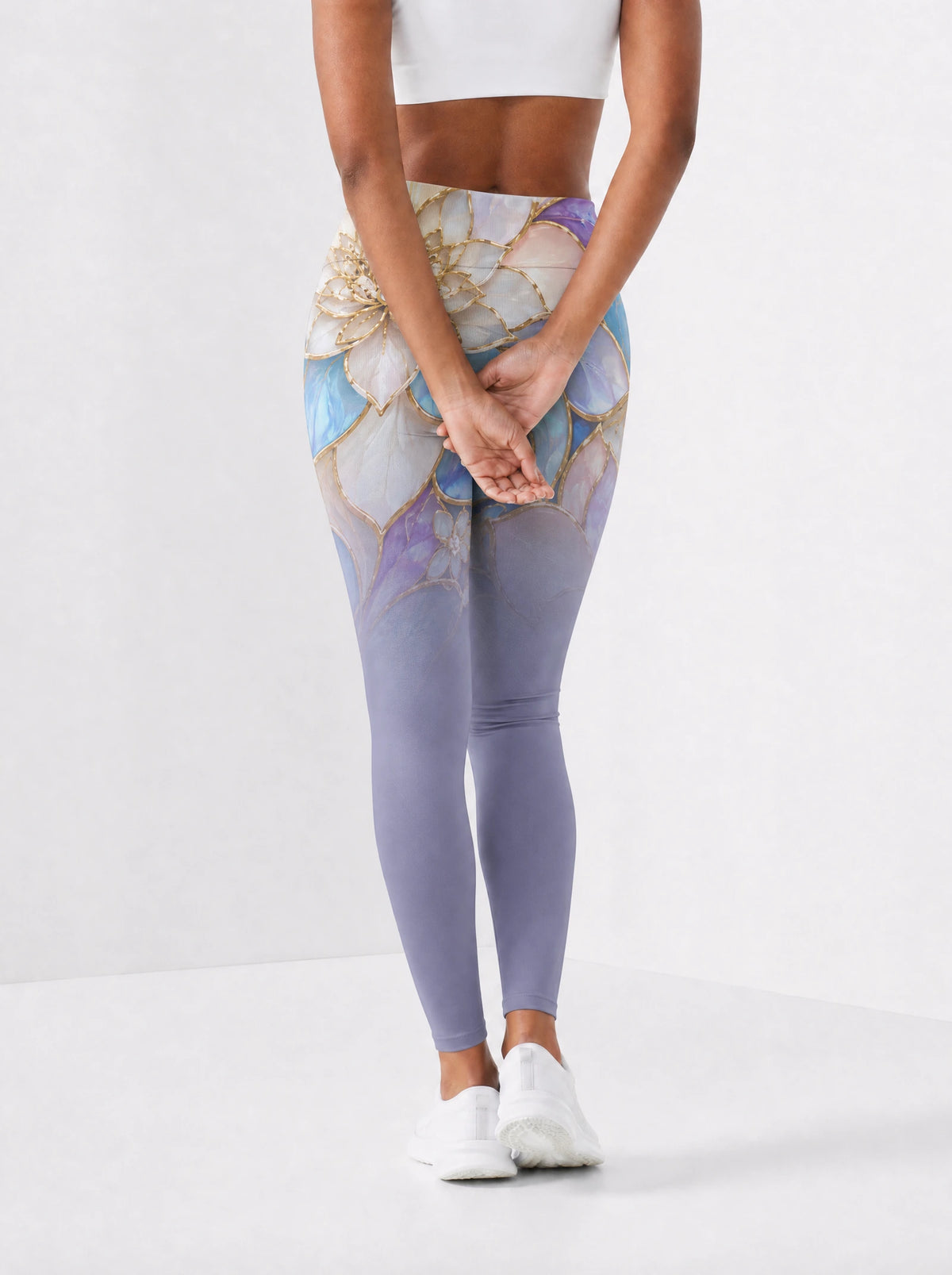 "Kioo" Leggings — back view on model