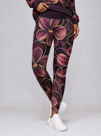 "Machipuko" Leggings — front view on model