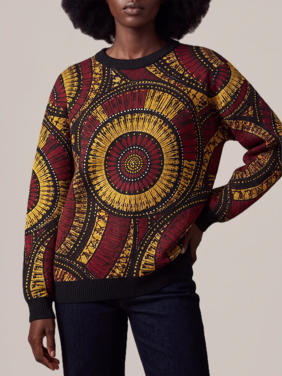 "Mduara" Sweatshirt — styled view on model