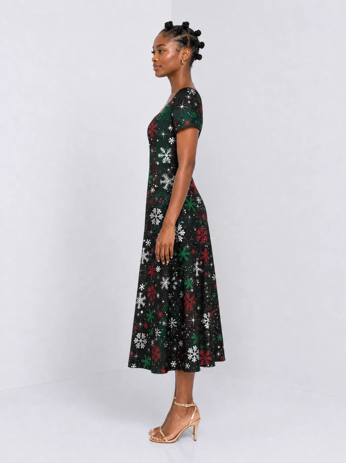 "Mraba" Sweetheart Midi Dress — side view on model